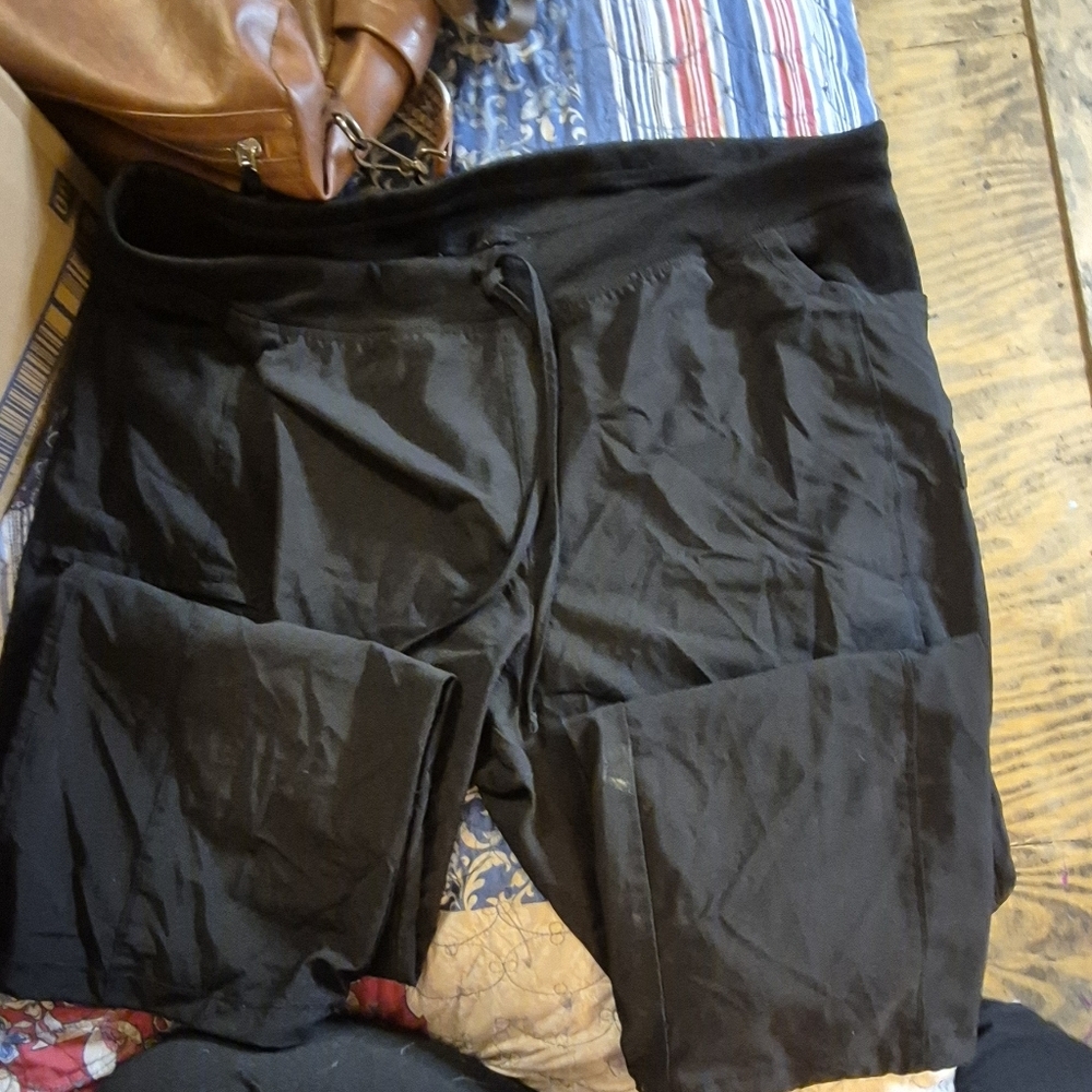 The Cherokee Infinity Women's Mid-Rise/Low-Women's Black Drawstring Jogger Pants